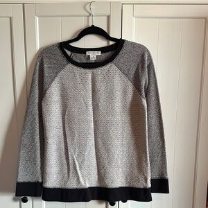 Liz Claiborne Weekend Black and Gray Patterned Sweater